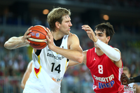 NBA常规赛前瞻：篮网VS勇士 库里出战成疑